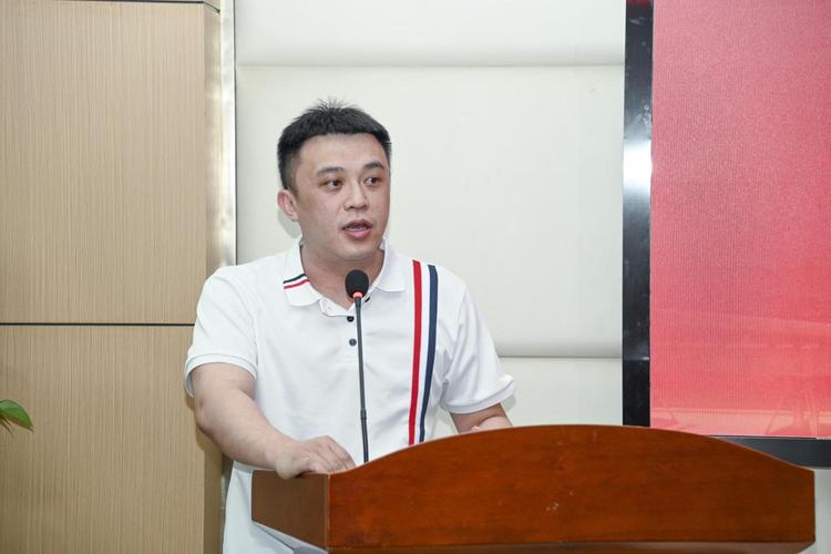 重庆蚁家传媒总经理庞林在重庆翠博企业管理咨询与蚁家科技合作交流会议上的讲话
